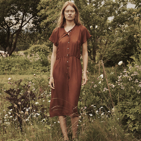 Nygårdsanna - Tieband Dress Rust - Norway Designs