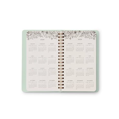 Rifle-Kalender-2025-Roses-Manedsplanlegger-Norway-Designs